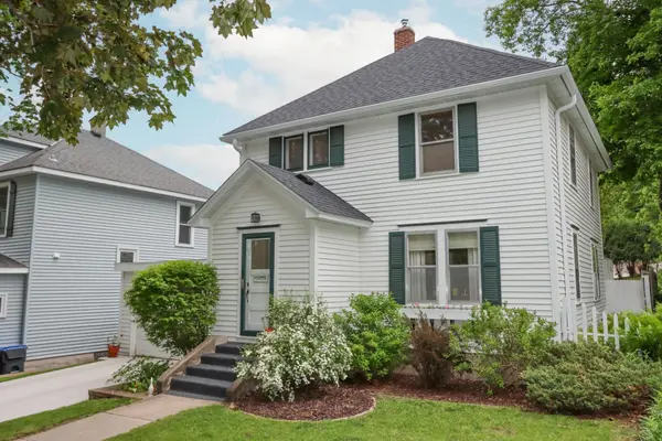 321 Center ST, Mankato, MN 56001
