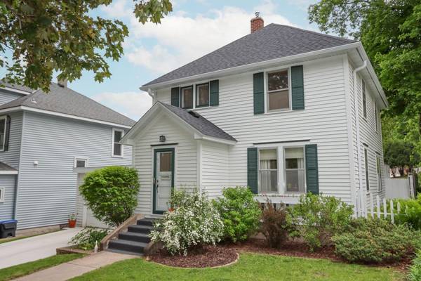321 Center ST, Mankato, MN 56001