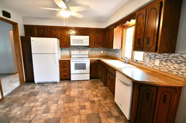 915 Fuller ST S, Shakopee, MN 55379