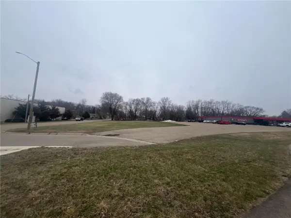 1916 Main ST, Albert Lea, MN 56007