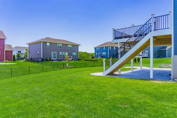 1407 Ironwood CT, Carver, MN 55315