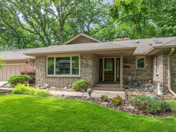 8127 Pennsylvania CIR, Bloomington, MN 55438