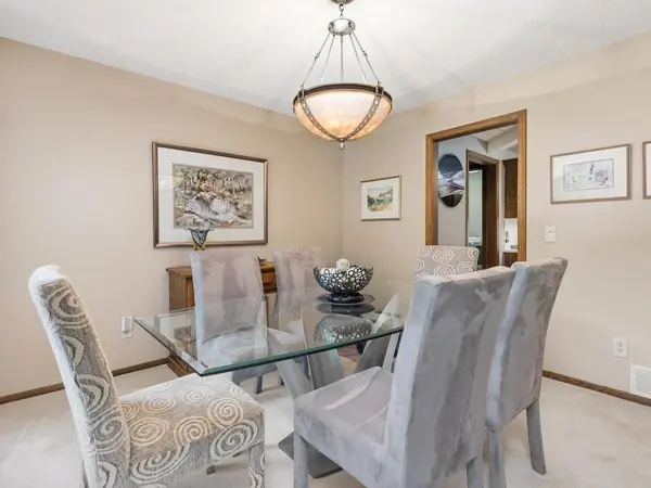 8127 Pennsylvania CIR, Bloomington, MN 55438