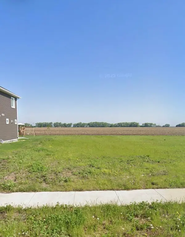 1528 6th AVE NE, Dilworth, MN 56529