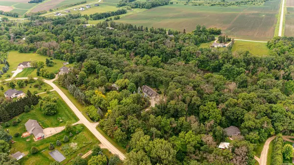 22061 606th ST, Dodge Center, MN 55927