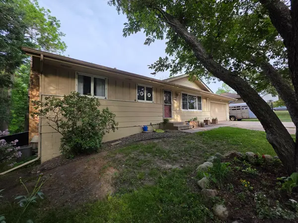 520 SW 5th AVE, Grand Rapids, MN 55744