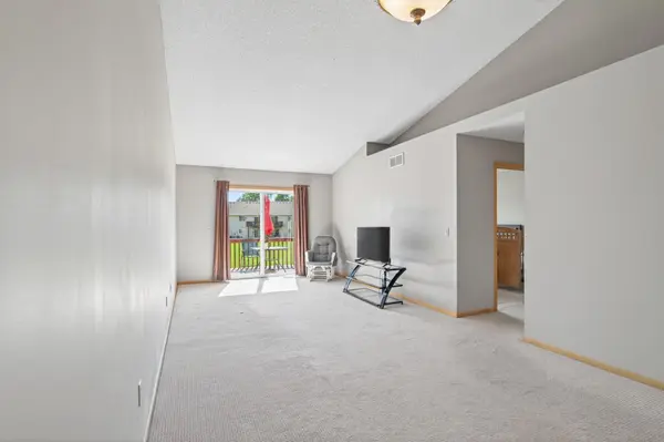 3724 131st LN NW, Coon Rapids, MN 55448