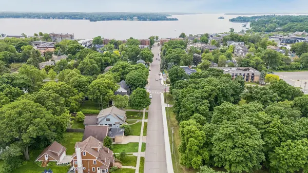 132 Minnetonka AVE N, Wayzata, MN 55391