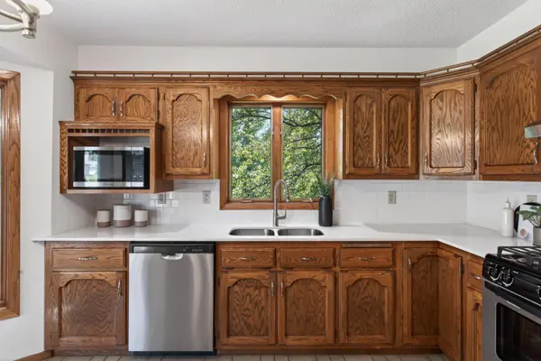 17588 66th AVE N, Maple Grove, MN 55311