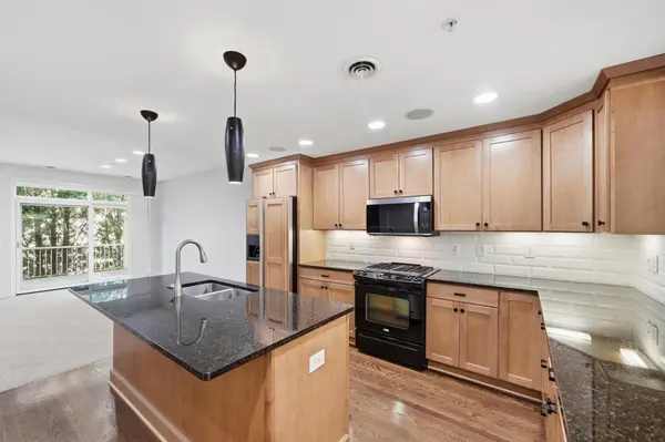 635 Willoughby WAY W, Minnetonka, MN 55305