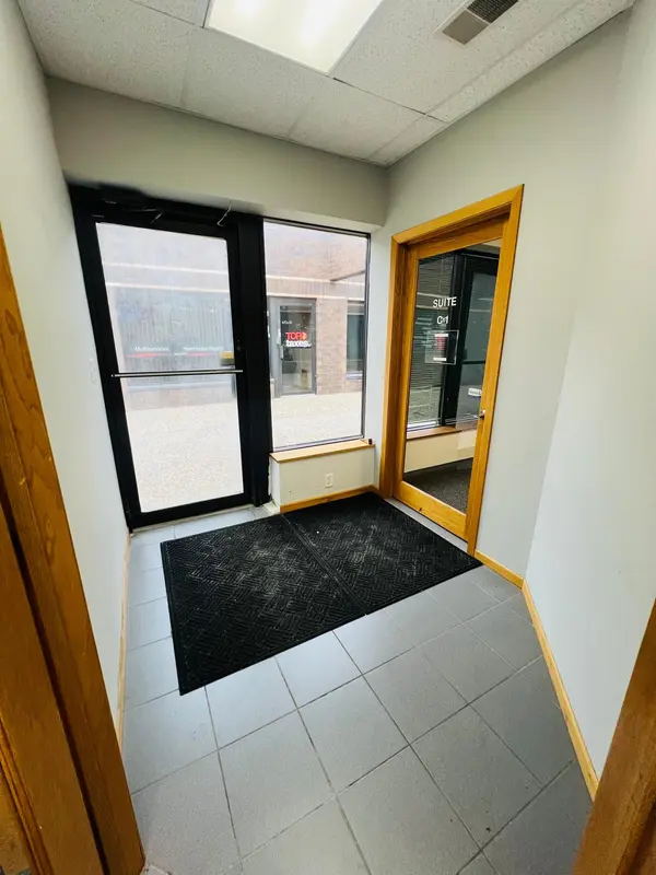 1635 Robert ST S, West Saint Paul, MN 55118