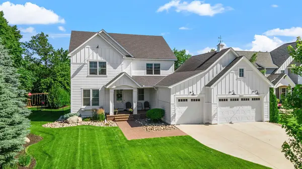 2522 Woods DR, Victoria, MN 55386