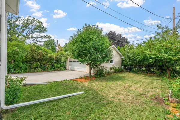77 Stevens ST E, Saint Paul, MN 55107