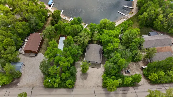 186 RUGBY POINT RD, Bottineau, ND 58318