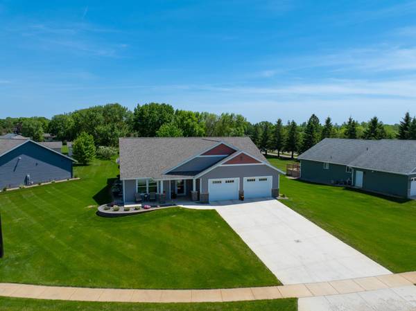 614 Dewberry LN, Alexandria, MN 56308