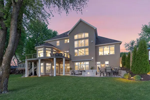 511 N Shore DR, Waverly, MN 55390
