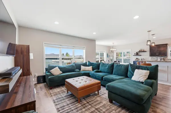 2924 7th ST E, West Fargo, ND 58078