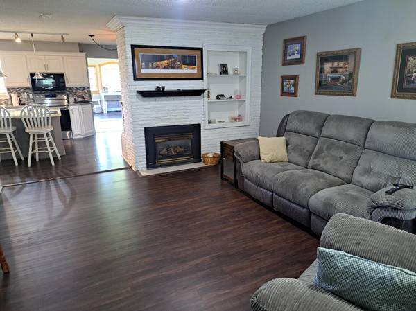 314 Meredith RD, Albert Lea, MN 56007