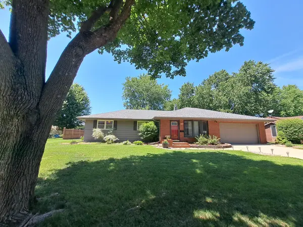 314 Meredith RD, Albert Lea, MN 56007