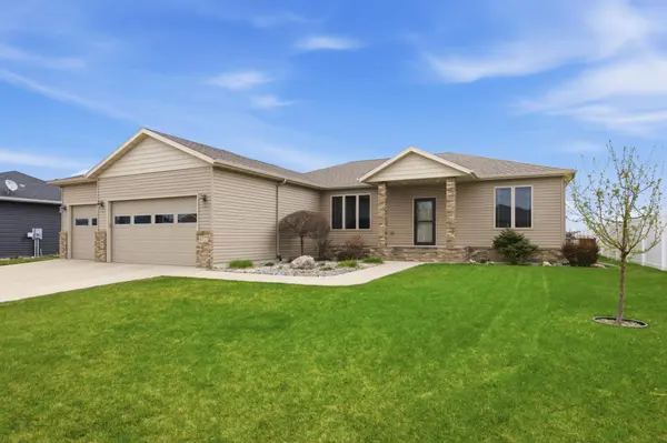 4727 6th ST W, West Fargo, ND 58078