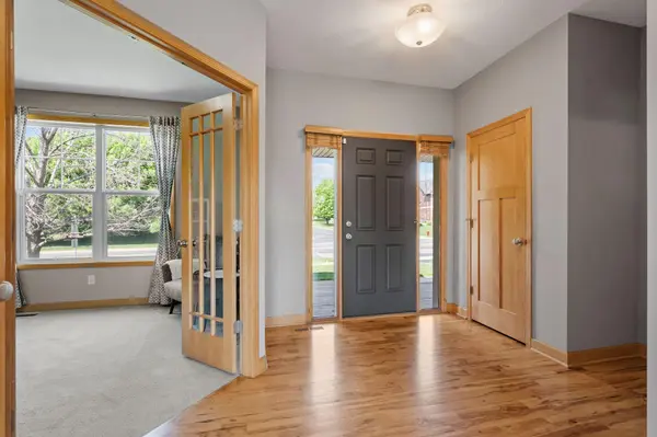 17662 Hayes AVE, Lakeville, MN 55044