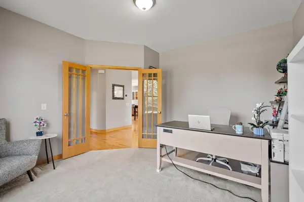17662 Hayes AVE, Lakeville, MN 55044
