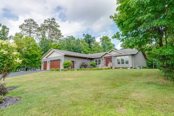 1704 Forest Hills AVE, Grand Rapids, MN 55744