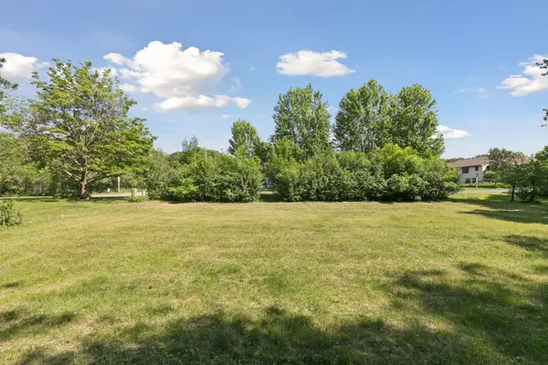 920 Krattley LN N, North Hudson, WI 54016