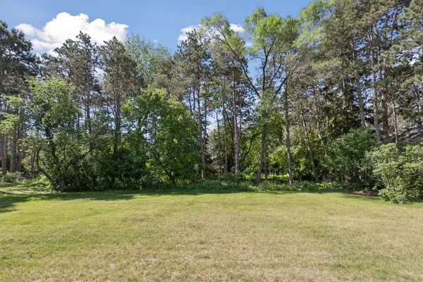 920 Krattley LN N, North Hudson, WI 54016