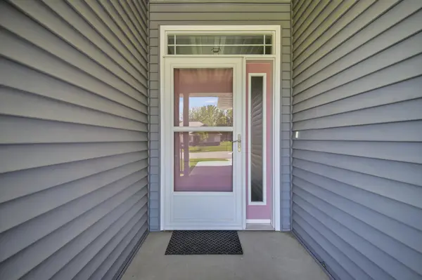 1562 Eagle Ridge ST NE, Owatonna, MN 55060