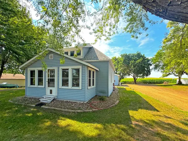 510 South ST, South Haven, MN 55382
