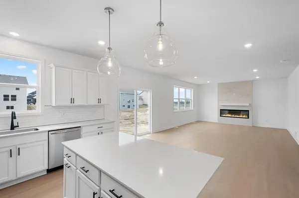 9501 Lydia LN, Elko New Market, MN 55020