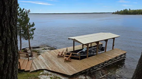 12418 Rock Point DR, Kabetogama, MN 56669