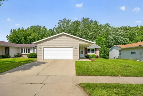 5023 25th AVE NW, Rochester, MN 55901