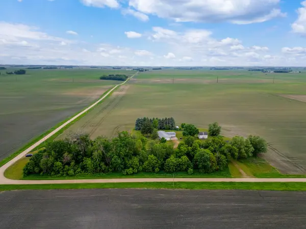 25975 630th AVE, Alden, MN 56009