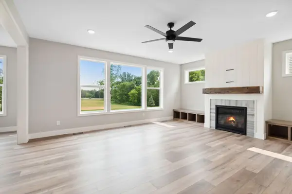 4986 Dodd RD, Eagan, MN 55123