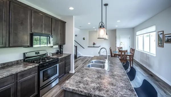 18603 Jonesboro CT, Lakeville, MN 55044