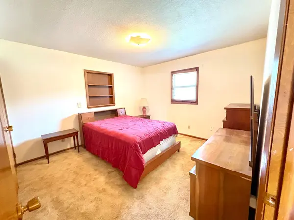 404 E 3rd ST, Madison, MN 56256