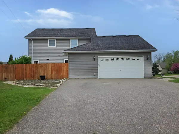 5928 Pintail LN, White Bear Lake, MN 55110