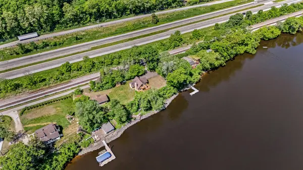 25066 Gull LN, Winona, MN 55987