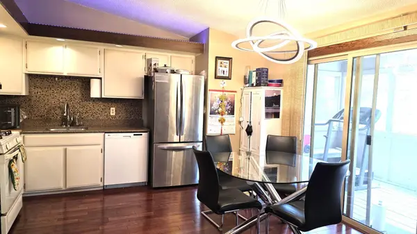 8009 Edgewood AVE N, Brooklyn Park, MN 55445