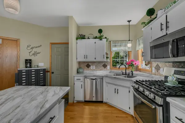 146 Bluebird LN, Clearwater, MN 55320