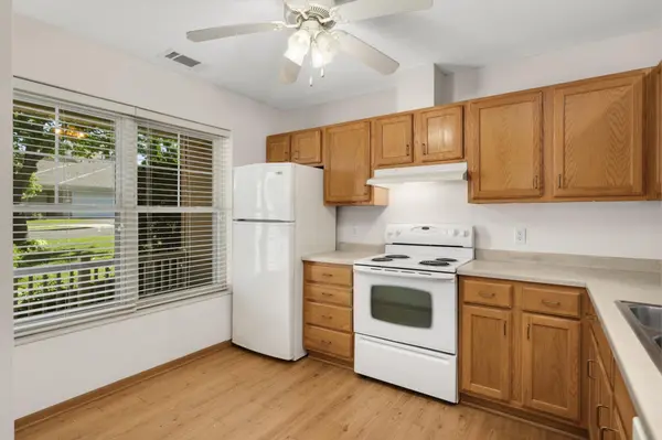 909 Bahls DR, Hastings, MN 55033