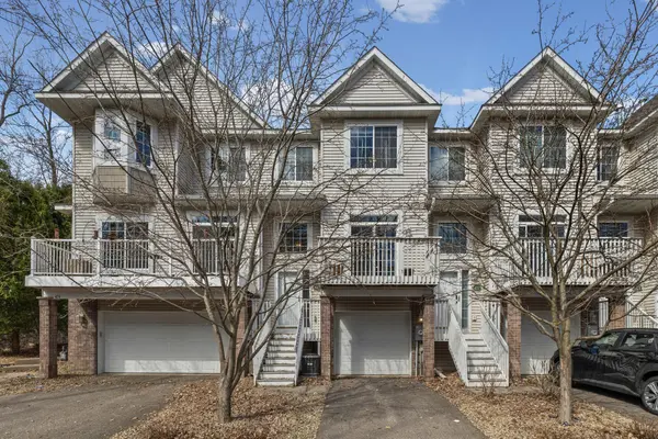 2320 Lower Afton RD E #423, Maplewood, MN 55119