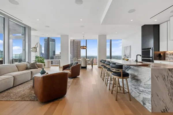 255 Hennepin Ave #3107, Minneapolis, MN 55401