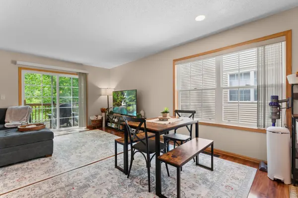 3156 River Falls CT NW, Rochester, MN 55901