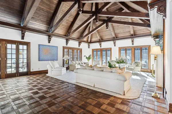 3574 Northome RD, Wayzata, MN 55391