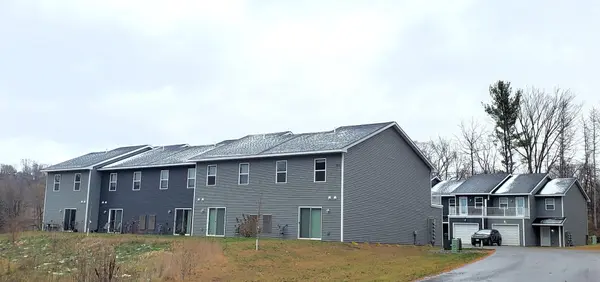 303 S Wasson LN, River Falls, WI 54022