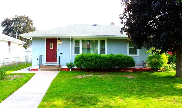 1640 Montana AVE E, Saint Paul, MN 55106