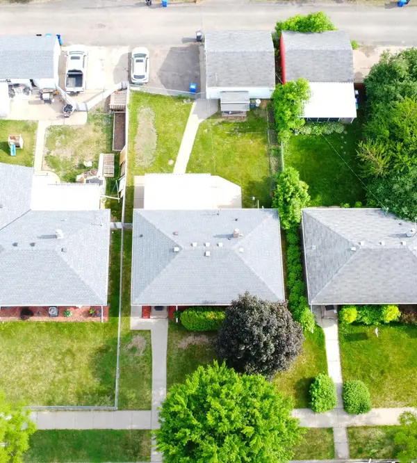 1640 Montana AVE E, Saint Paul, MN 55106